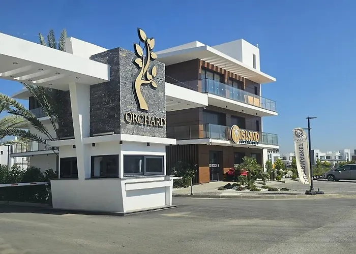 Modern Luxury * Aglantzia